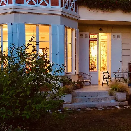 Le Quatre Allee Stella * ארסשון