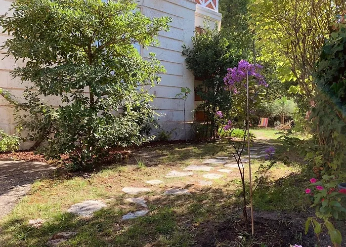 Le Quatre Allée Stella *